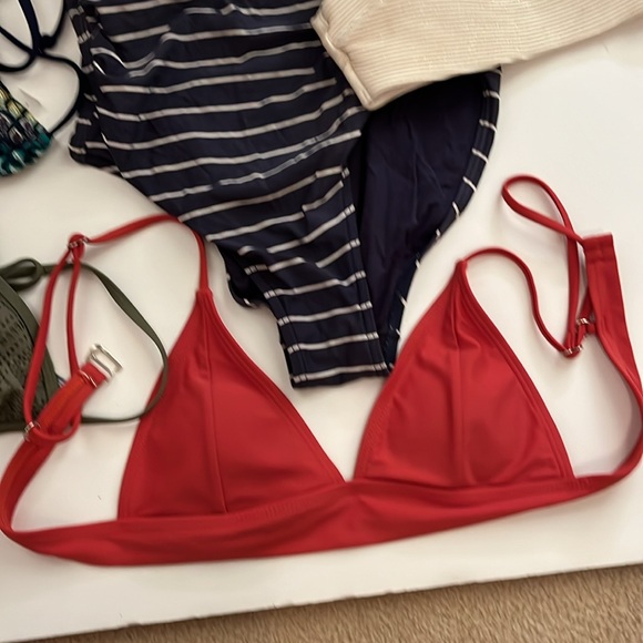 Bundle of 10 bathing suit pieces. Size small. American Eagle, Gap - Picture 7 of 7